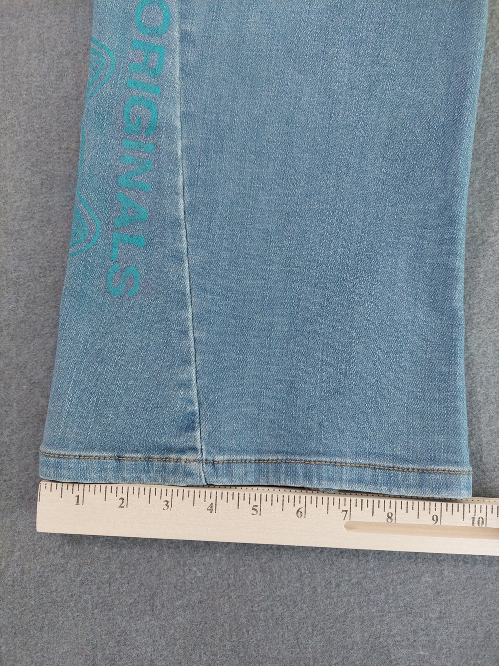 Von Dutch Originals NWT Low Rise Flare Jeans Studded Patch Size 29 Y2K McBling - Picture 5 of 13